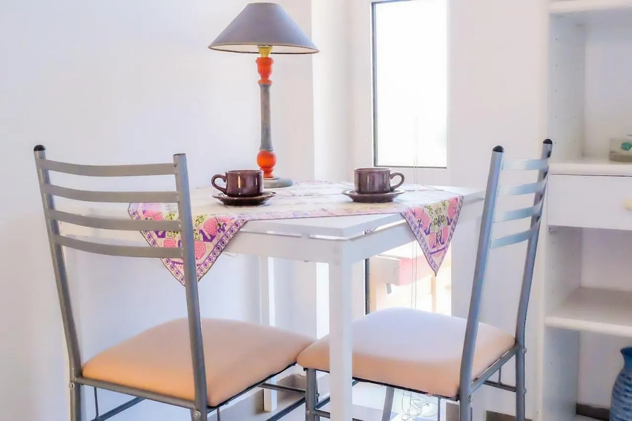 Seaview Studio Gazi 0*,